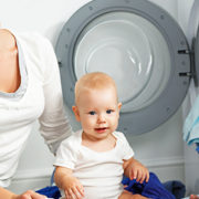 bebek kıyafeti yıkama