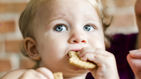 Bebe bisküvilerinin çocuk gelişimi açısından önemi