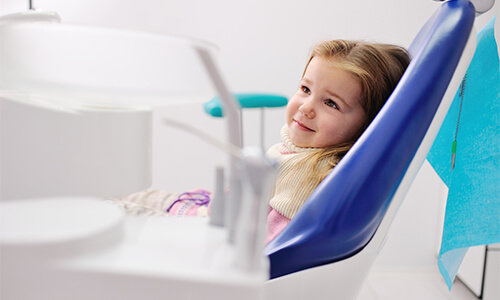 Çocuklarda İlk Diş Muayenesi İçin Nasıl Hazırlanmalı?