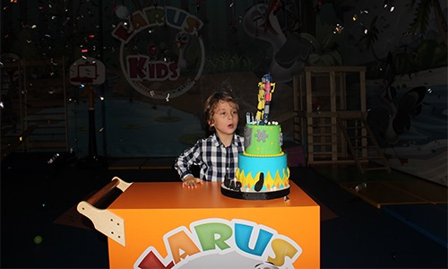 Larus Kids Club