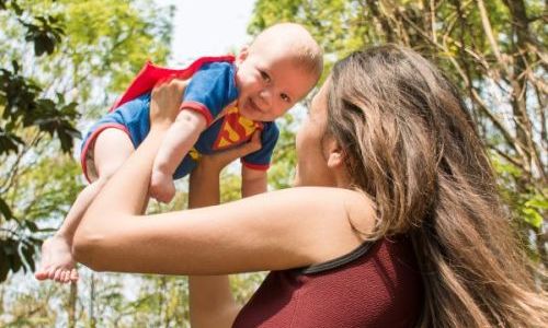 6 Aylık Bebek Gelişim Özellikleri