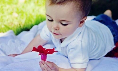 10 Aylık Bebek Gelişim Özellikleri