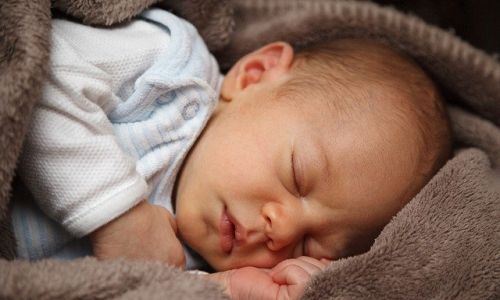 Bebeklerde Uyku Apnesi Tedavisi Nedir?