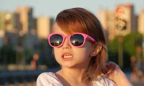 Çocuklarda Güneş Gözlüğü Kullanımında Dikkat Etmeniz Gerekenler