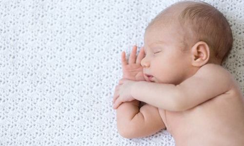 Yenidoğan Bebek Bakımı Nasıl Yapılır?